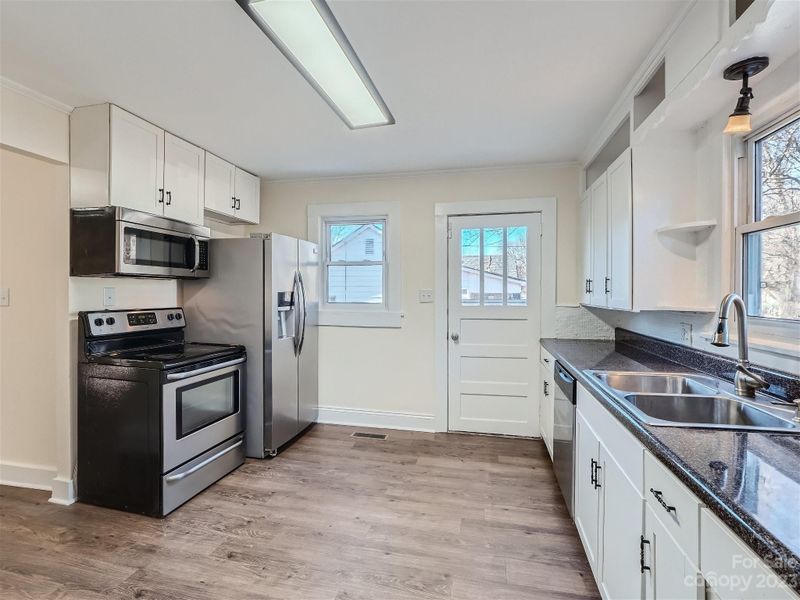 1402 Martha St, Kannapolis, NC 28083