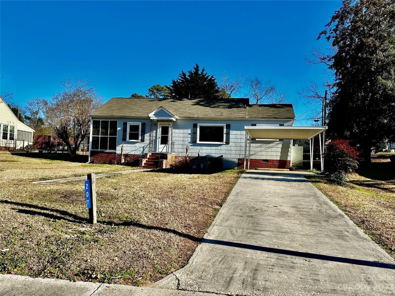 207 Sunset Ave, Great Falls, SC 29055