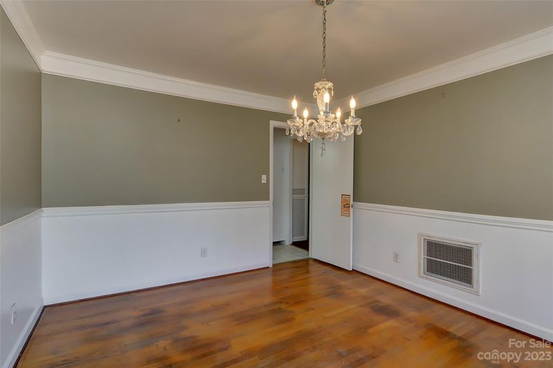 3708 Medallion Dr, Charlotte, NC 28205
