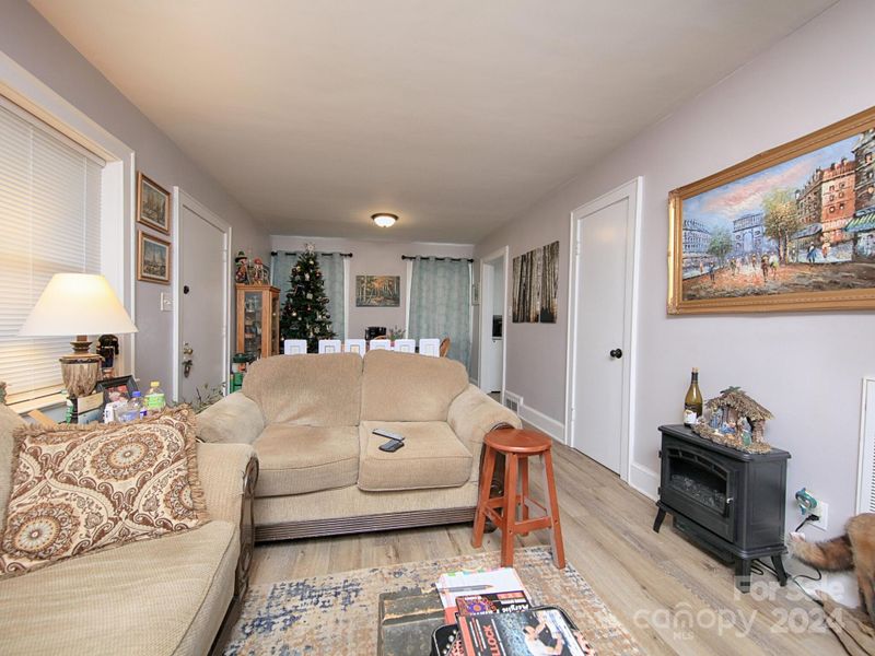408 Center St, Statesville, NC 28677