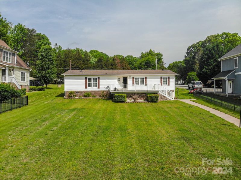 7178 Executive Cir, Denver, NC 28037