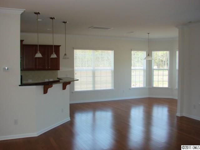 9709 Ridgeforest Dr, Charlotte, NC 28277