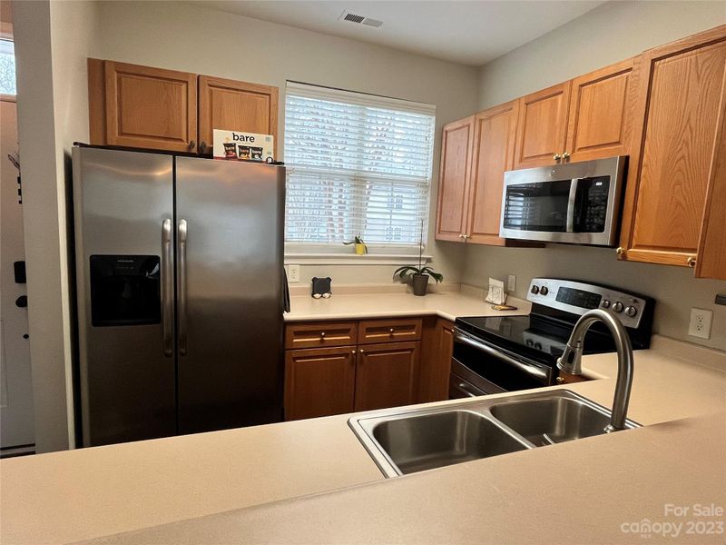 2426 Loch Stone Dr, Gastonia, NC 28054