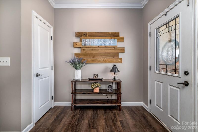 6116 Canyon Trl, Denver, NC 28037