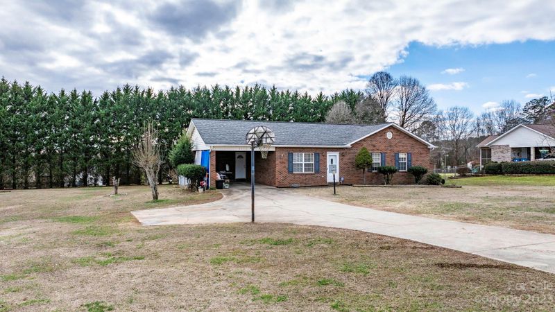 3032 Spencer Rd NE, Conover, NC 28613