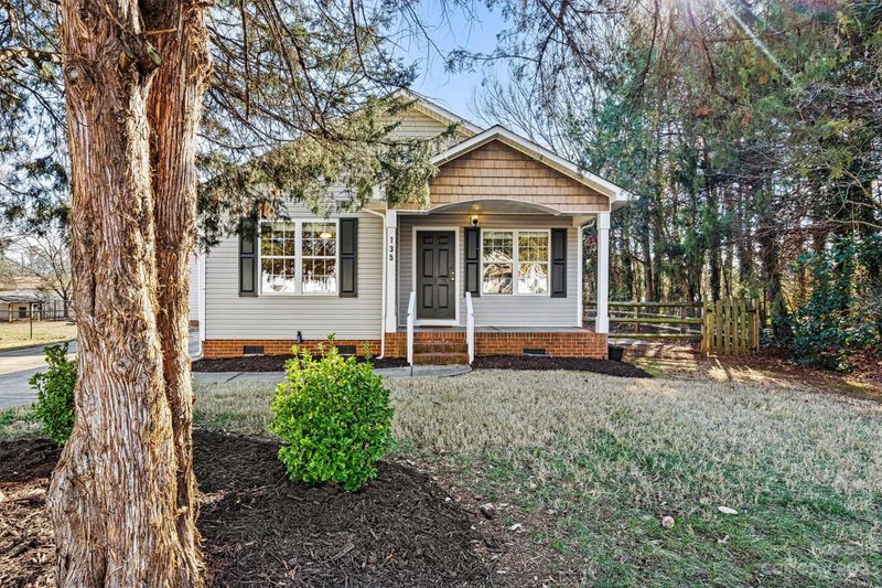 135 Mainview Dr, Mooresville, NC 28117