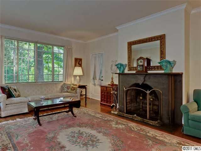 2328 Forest Dr, Charlotte, NC 28211