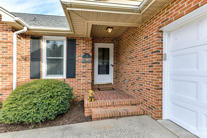 121 Walking Horse Rn, Stanley, NC 28164