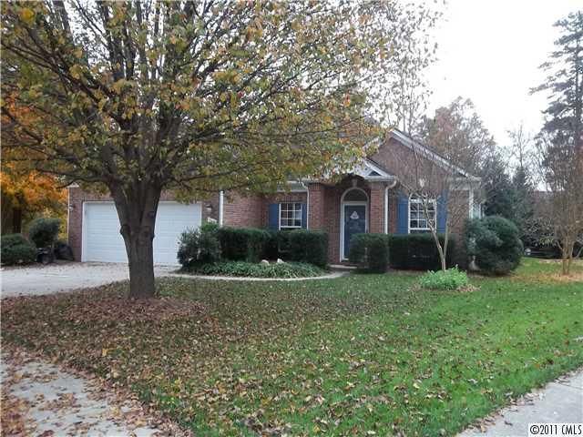 5500 Tullamore Ln, Charlotte, NC 28269