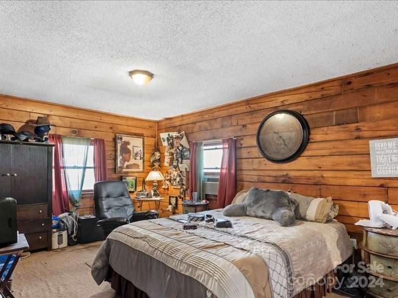 744 22nd St, Hickory, NC 28601