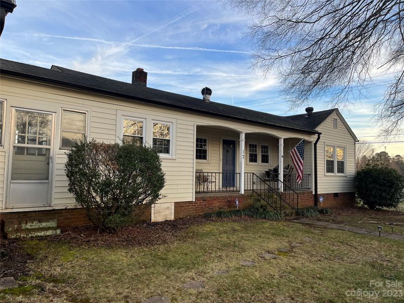 17 3rd Ave, Maiden, NC 28650