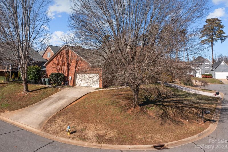 1131 Thoroughbred Pl, Concord, NC 28027