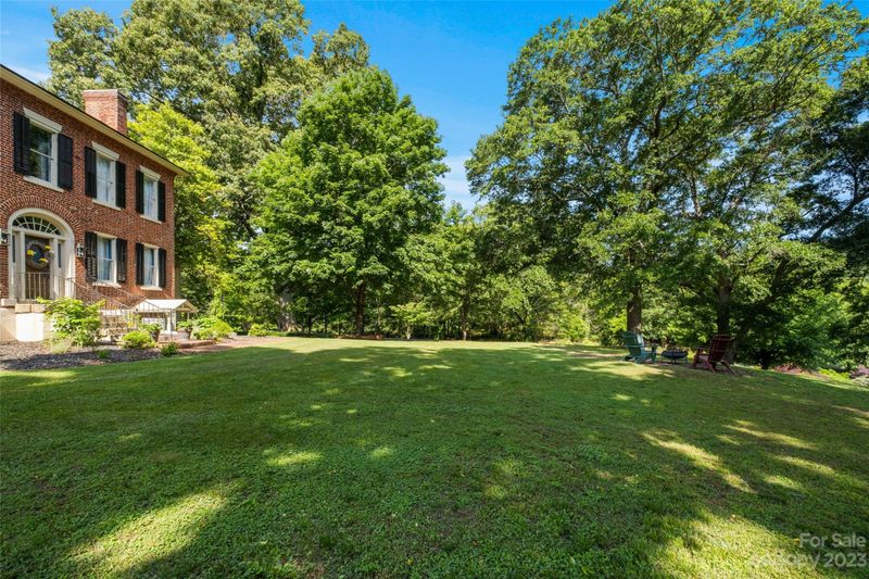 2831 Laboratory Rd, Lincolnton, NC 28092