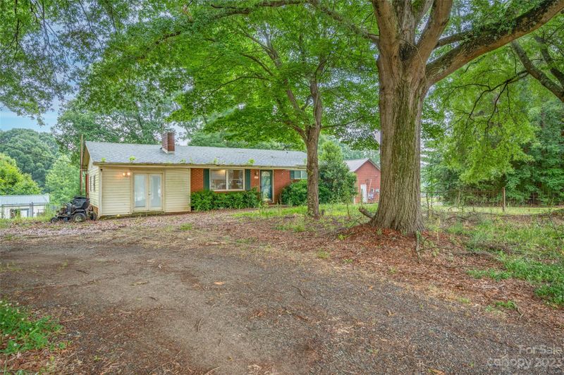895 Perth Rd, Troutman, NC 28166