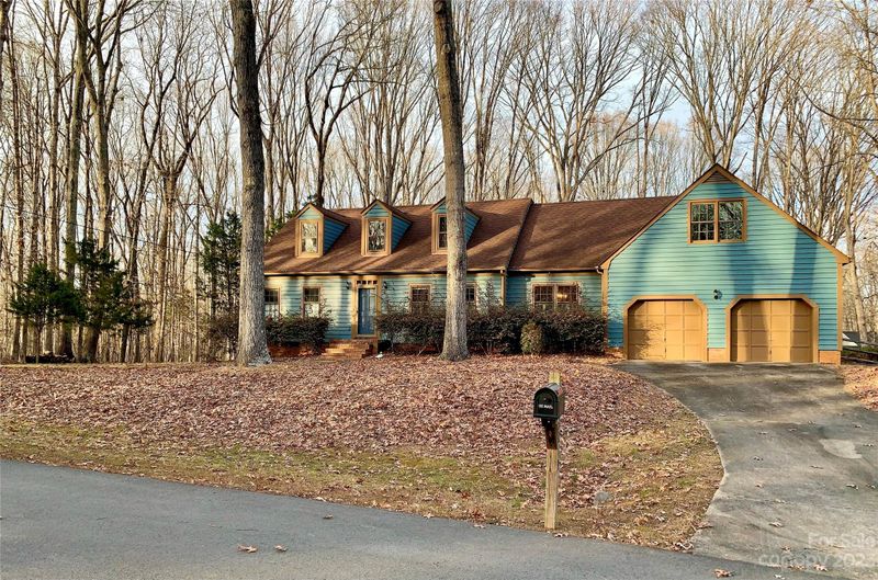 3210 Quilting Rd, Matthews, NC 28105