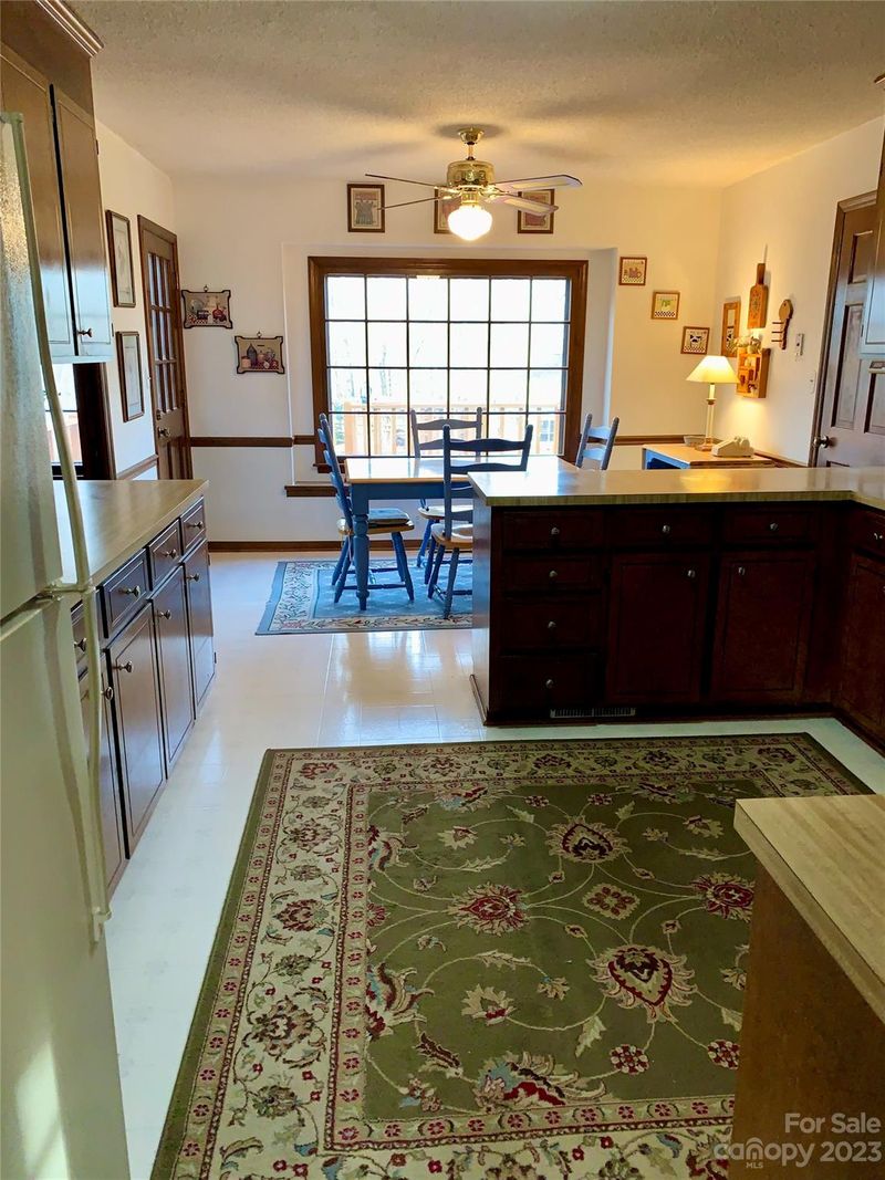 3210 Quilting Rd, Matthews, NC 28105