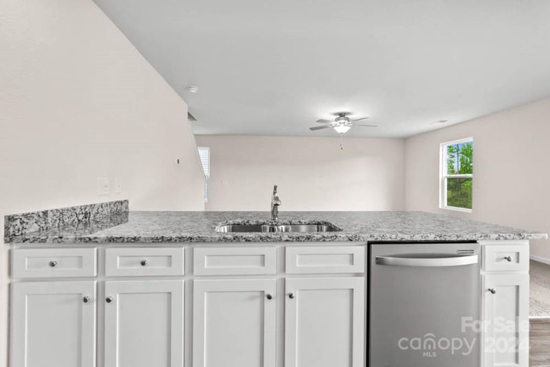 3314 Strong Box Ln, Gastonia, NC 28052