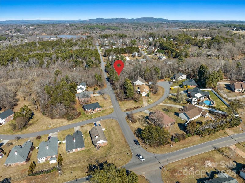 4134 9th St NE #10, Hickory, NC 28601