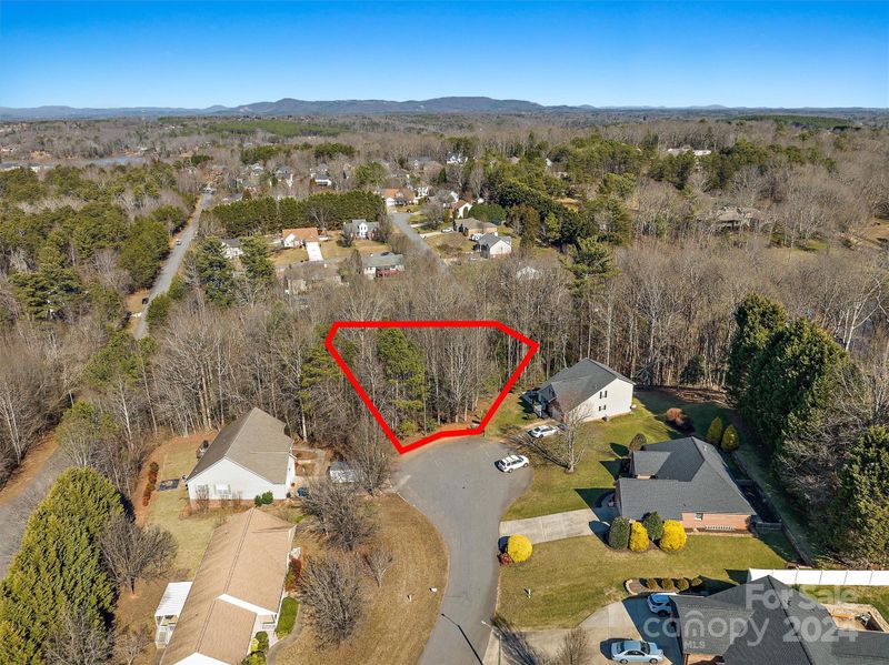 954 41st Avenue Dr NE #6, Hickory, NC 28601