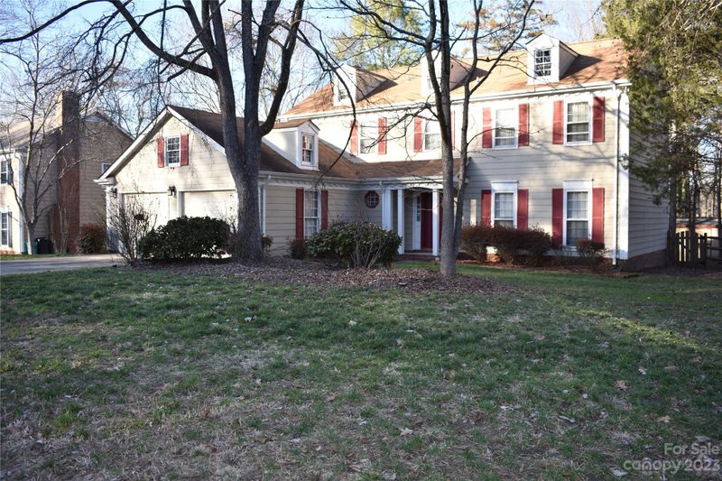 2216 Oak Leigh Dr, Charlotte, NC 28262