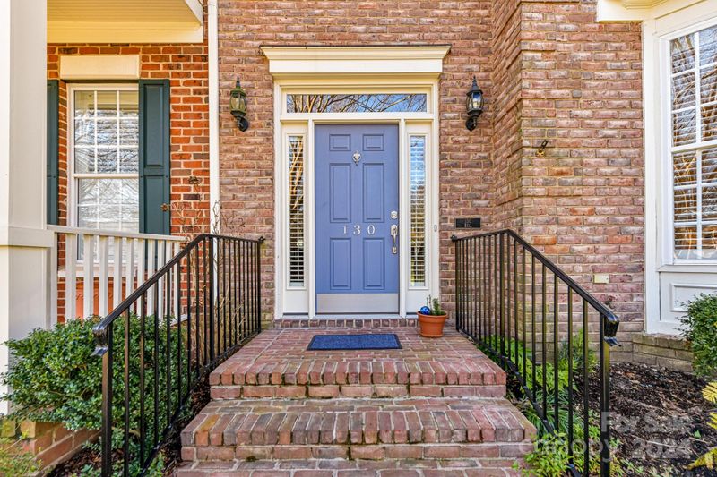 130 S Faulkner Way, Davidson, NC 28036