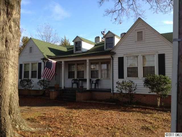 301 Ethan Ln, Belmont, NC 28012