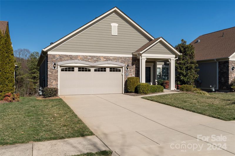 18733 Daymark Dr, Cornelius, NC 28031