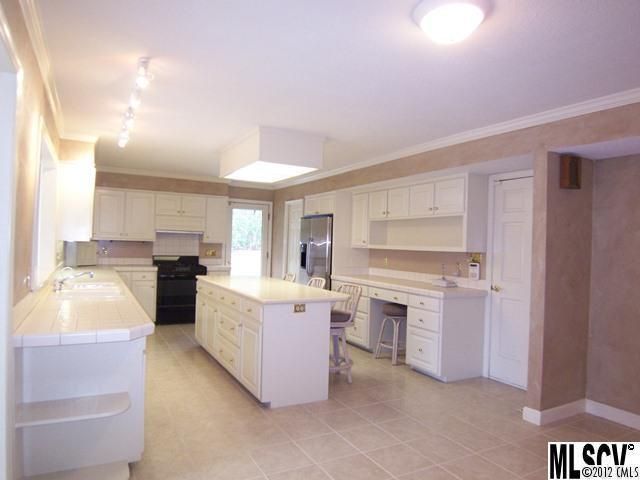 4444 NW 3rd Street Ln, Hickory, NC 28601