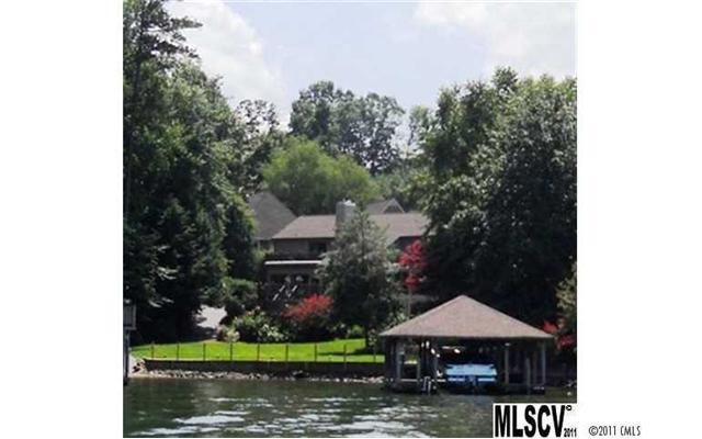 4444 NW 3rd Street Ln, Hickory, NC 28601