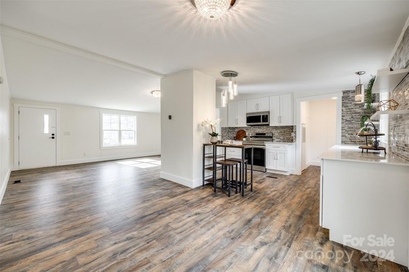 3009 Crystal Dr, Midland, NC 28107