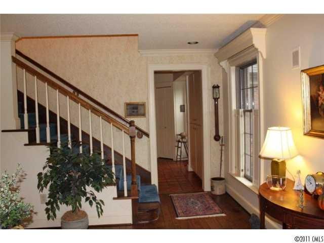 830 NW 8th Street Dr, Hickory, NC 28601
