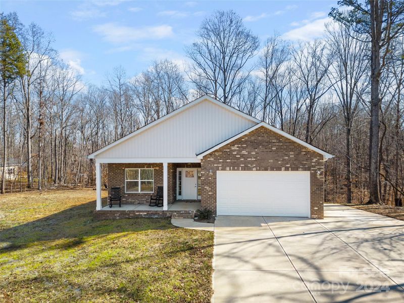 218 Rambler Ln, Blacksburg, SC 29702
