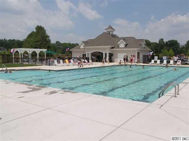 14409 Old Dobbin Dr, Huntersville, NC 28078