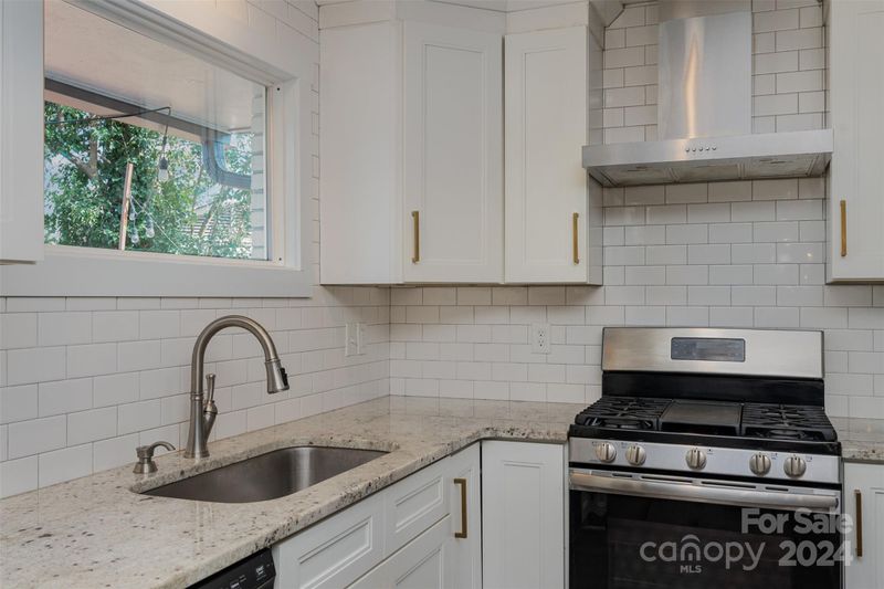 601 Northgate Ave, Charlotte, NC 28209