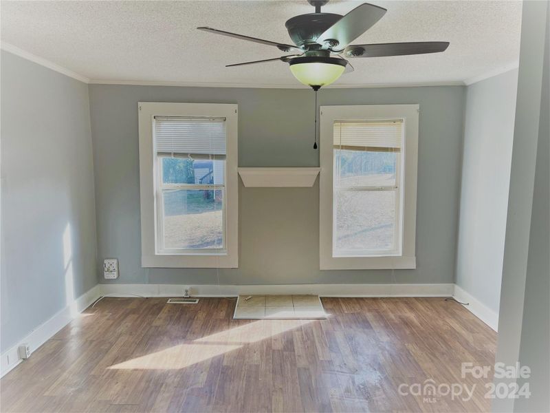 1192 7th Ave SW, Hickory, NC 28602