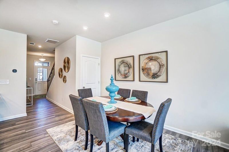 5015 Carrick St, Charlotte, NC 28213