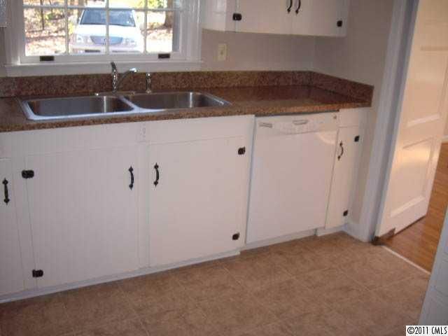 2 Park Dr, York, SC 29745
