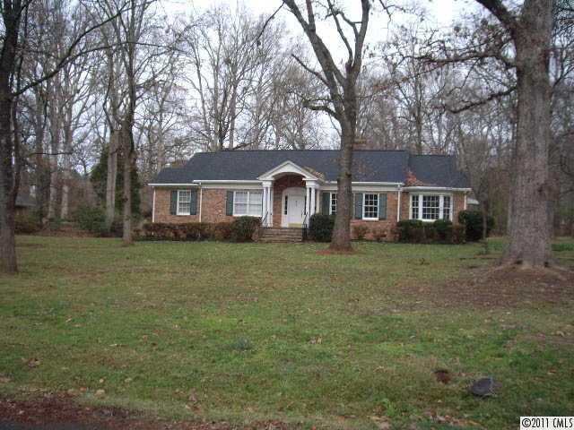 2 Park Dr, York, SC 29745