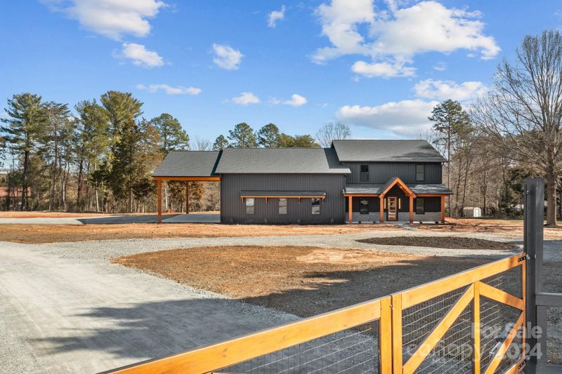 9288 Sherrills Ford Rd, Terrell, NC 28682