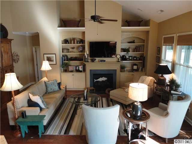 1013 Minden Dr, Matthews, NC 28104