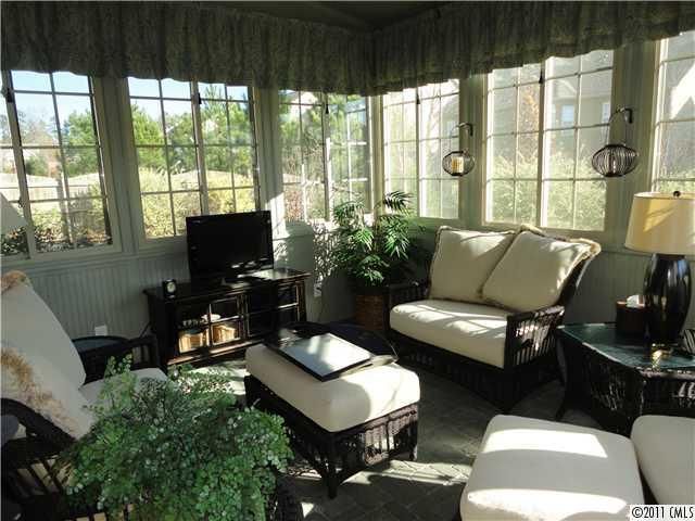 1013 Minden Dr, Matthews, NC 28104