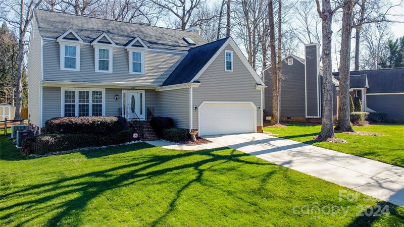2315 Annecy Dr, Matthews, NC 28105