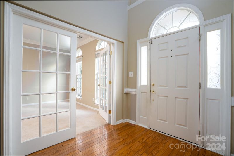 15006 Strathmoor Dr, Charlotte, NC 28277