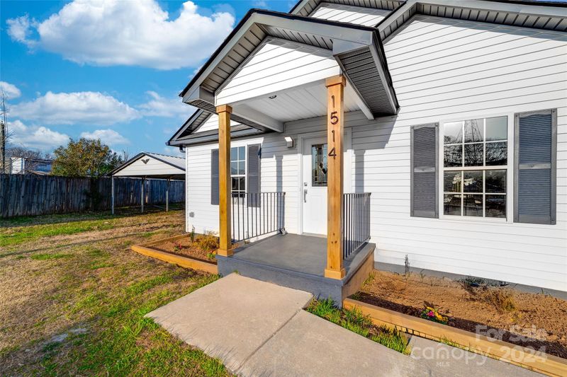 1514 Westover St, Lowell, NC 28098