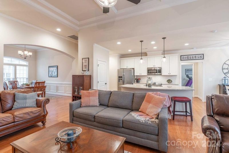 945 Brookdale Ln, Stanley, NC 28164