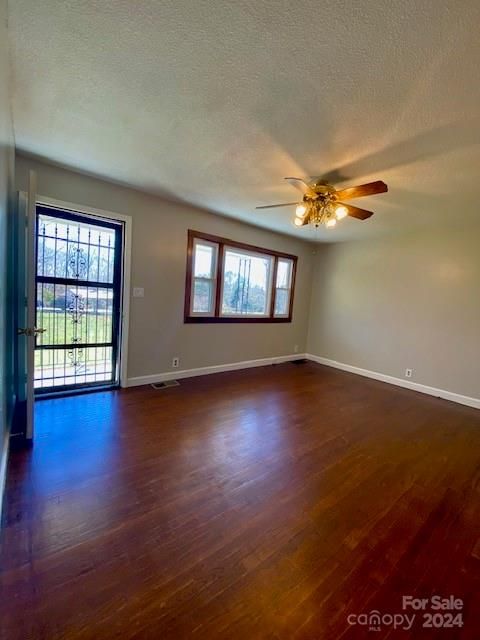 281 Grandview Rd, Clover, SC 29710