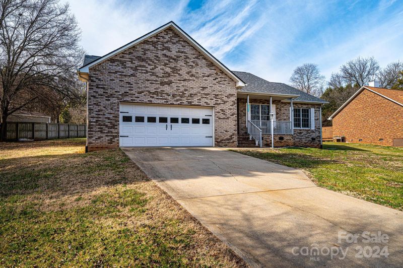 2085 Evergreen Dr, Newton, NC 28658