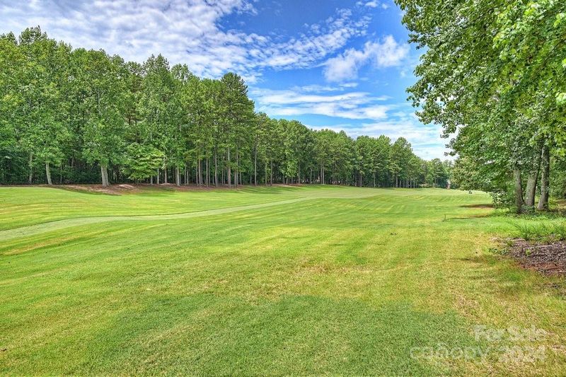 10124 Devonshire Dr, Huntersville, NC 28078