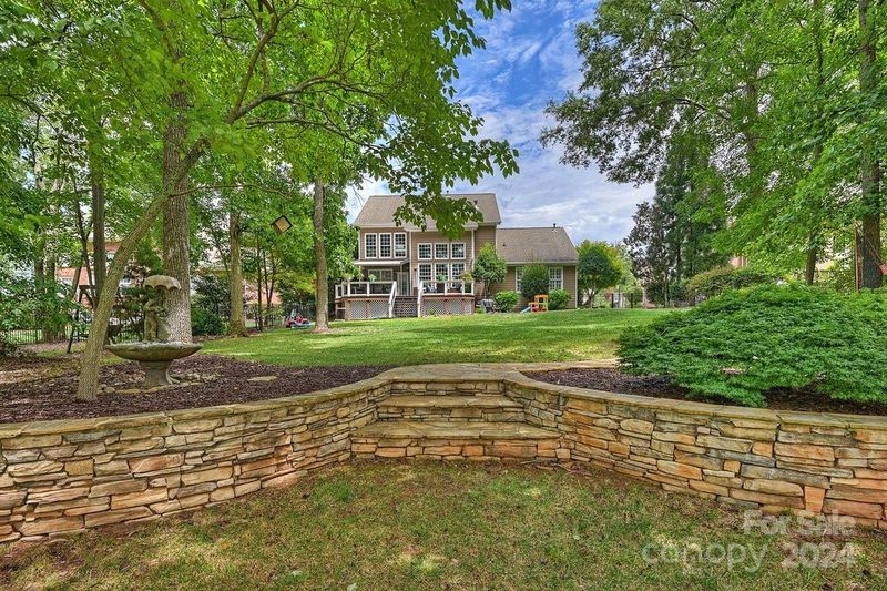10124 Devonshire Dr, Huntersville, NC 28078