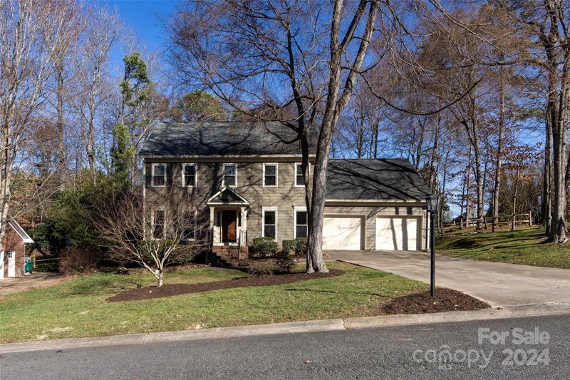 331 Rose Arbor Ln, Matthews, NC 28105